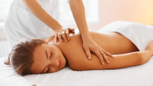 Top rated female massage therapist in Shavei Tzion